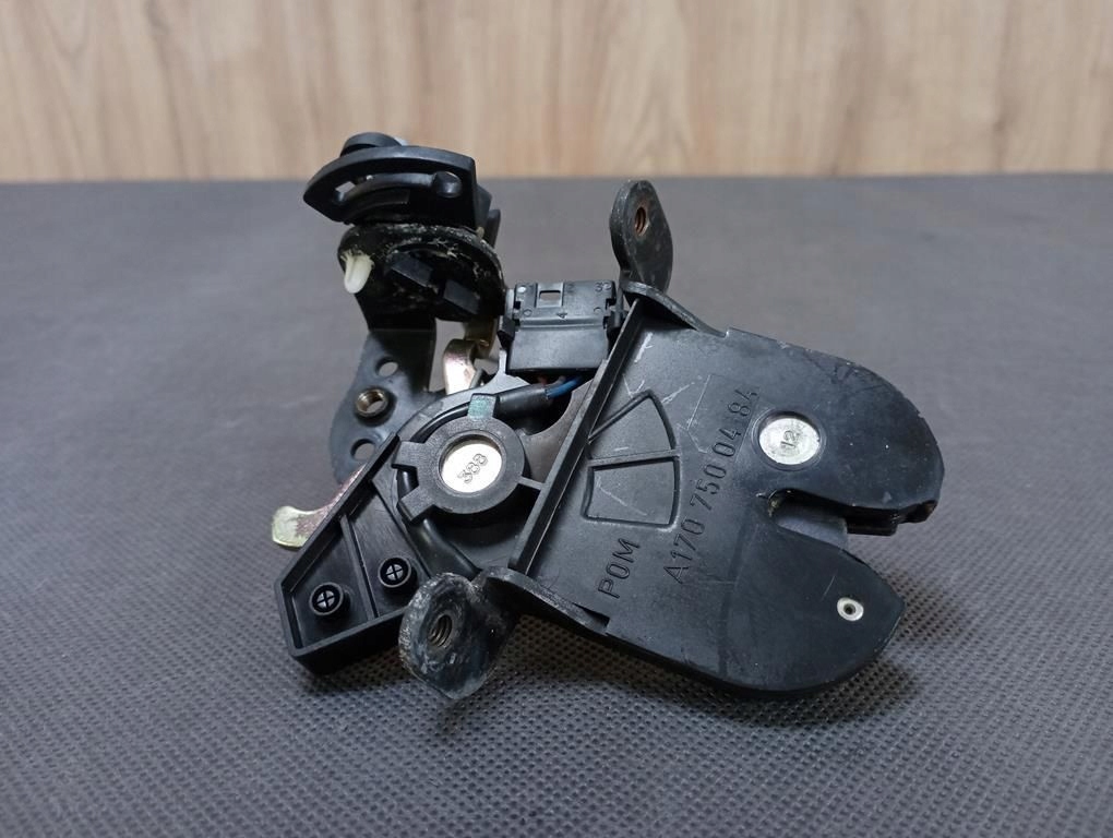 Купити Mercedes slk r170 рестайлінг  замок кришки багажника a1707500484