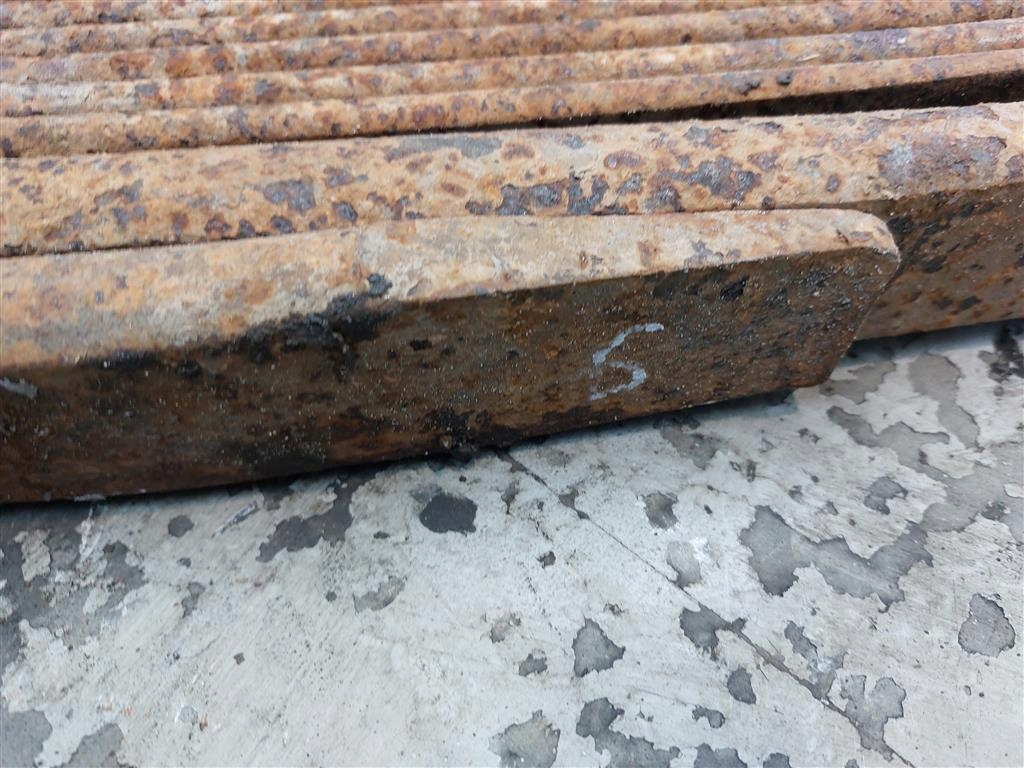 фото №8, Ресора перед передній mercedes 508 t2 1967–1986 8 щітка