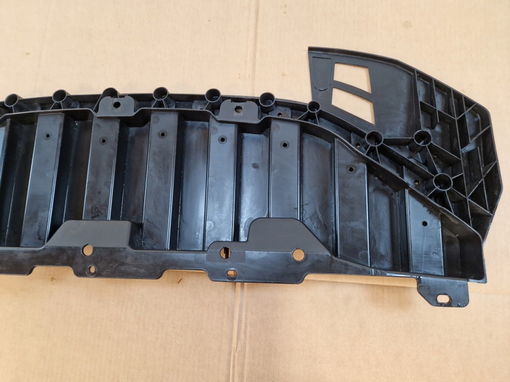 Nissan leaf 2 2 плита абсорбер нижній 62663-5sh0a в Україні