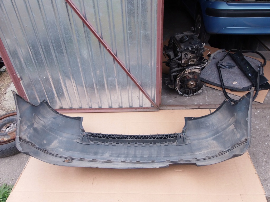 Бампер задняя задний audi a3 8p 2.0 tdi lz9w 3 дверь Киев