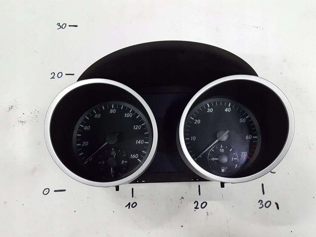фото №1, Mercedes slk r171 04r- 1.8 k счетчик anglik