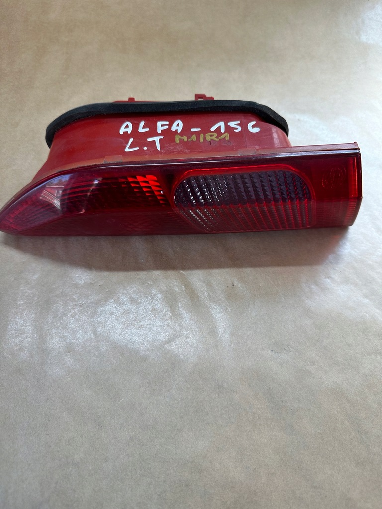 фото №1, T/15 alfa romeo 156 лампа w крышка левый задняя
