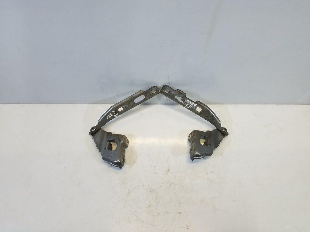 фото №1, Петля капот audi a4 b8 kod ly7g