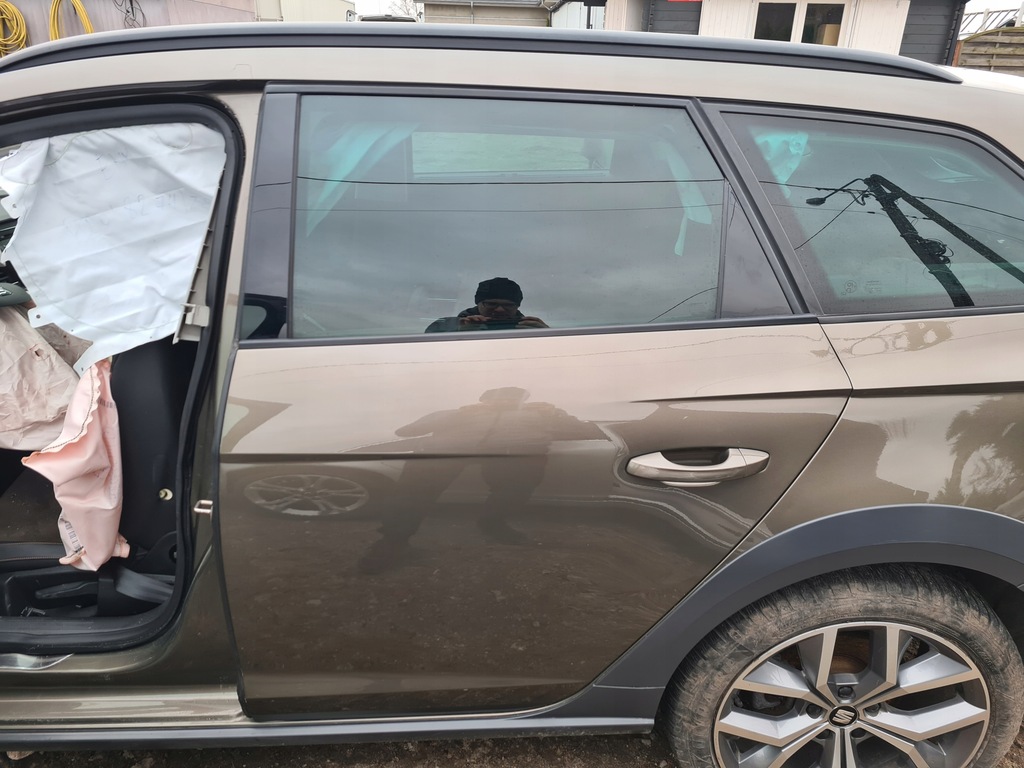 фото №1, Повний двері задня задні ліва lw8z x-perience seat leon iii kombi