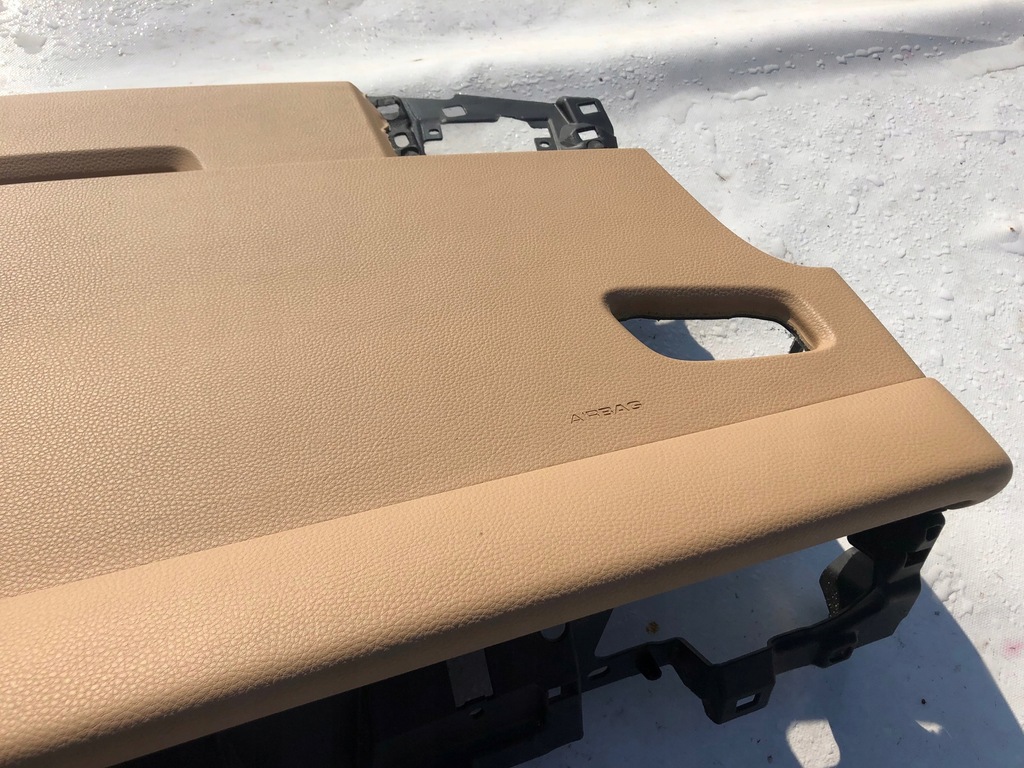 фото №7, Porsche macan 95b beż панель приладів консоль подушки безпеки ремені