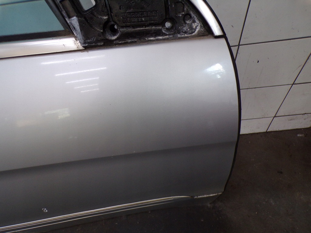 фото №4, Дверь правый перед mercedes w251 r klasa lak 775