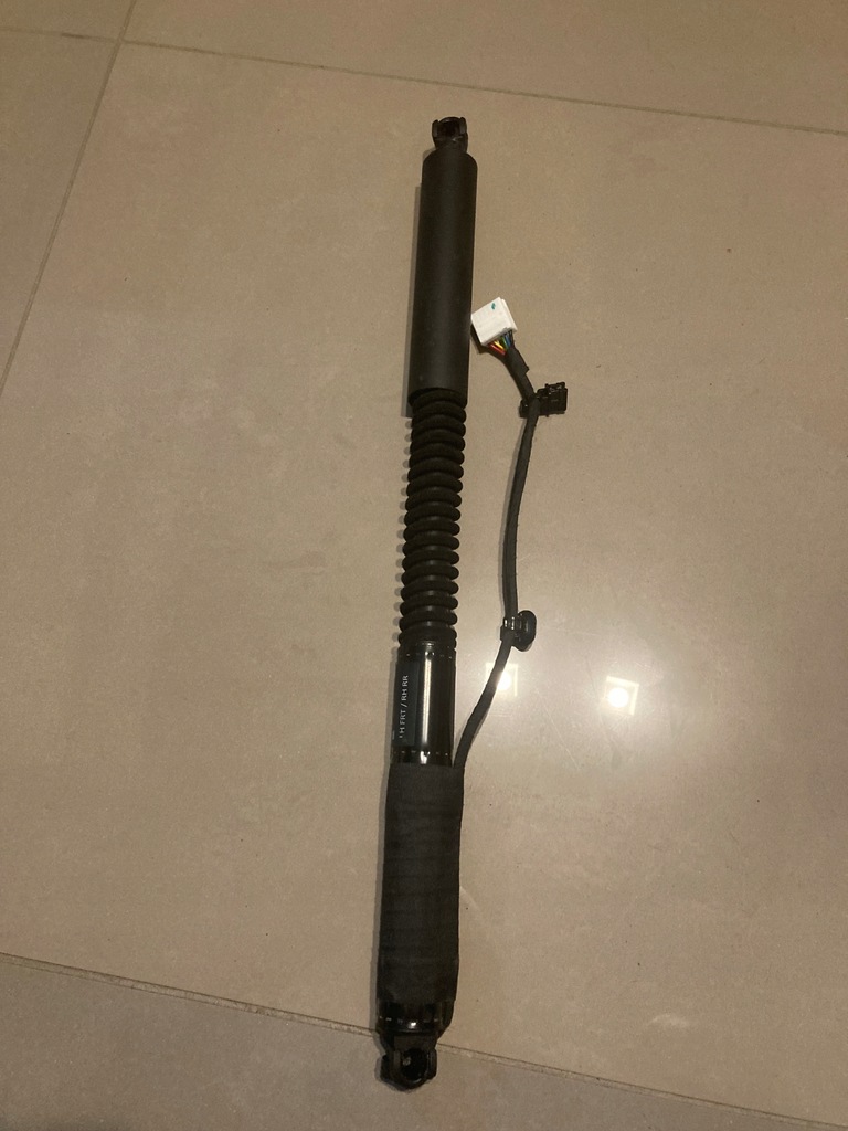 фото №1, Tesla x амортизатор подъемник дверь 1063440