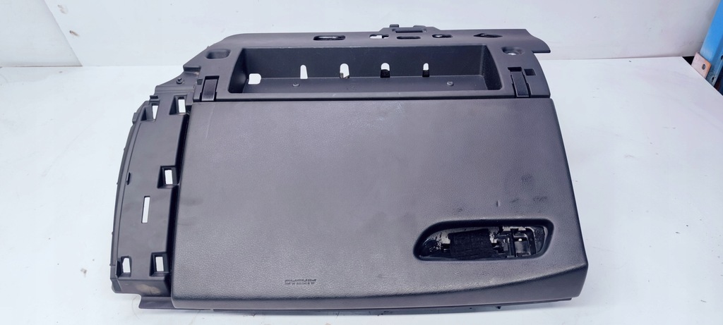 фото №1, Бардачок пасажира audi a8 d4