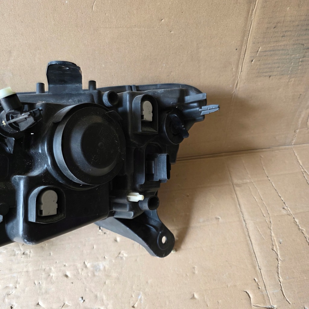 фото №13, Лампа передня права dacia sandero ii 2012r- 90029995