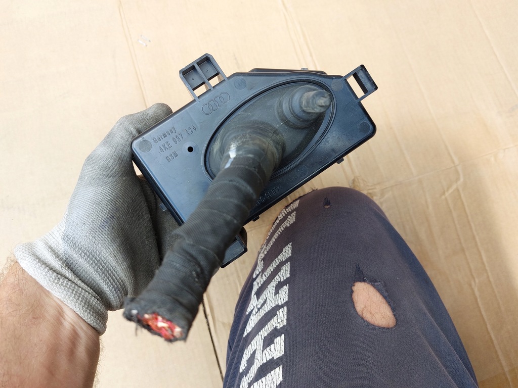 фото №7, Коробка предохранителей audi e-tron 4ke937124