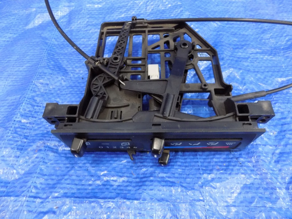 фото №4, Панель керування обдув nissan cabstar e 98-06r