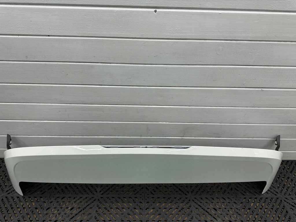 фото №1, Bmw 2 f46 2016 спойлер крышки задний / багажника