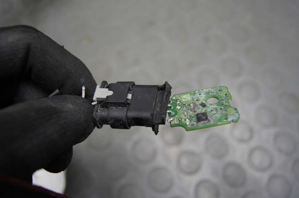 фото №11, Corsa f 1.2 електропроводка джгут відсік двигуна