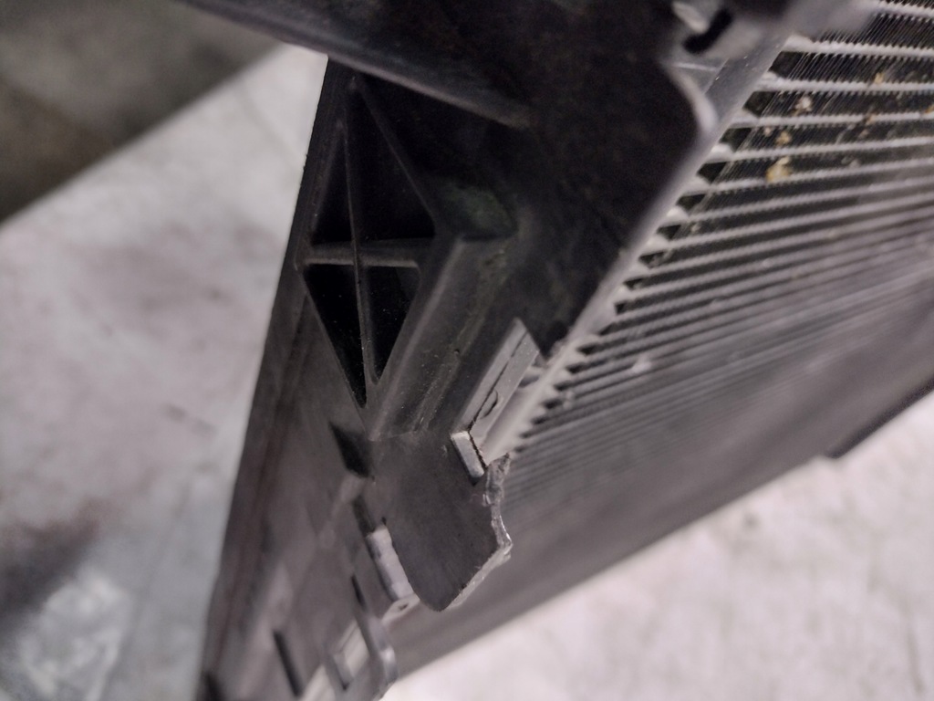 фото №11, Радиатор кондиционера mercedes w212 2,2cdi автоматическая коробка передач