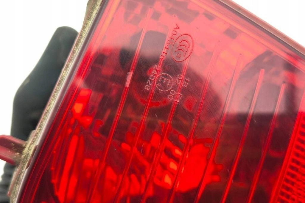 фото №11, Противотуманная фара задний citroën berlingo k9 9811718480 1.6l 2022