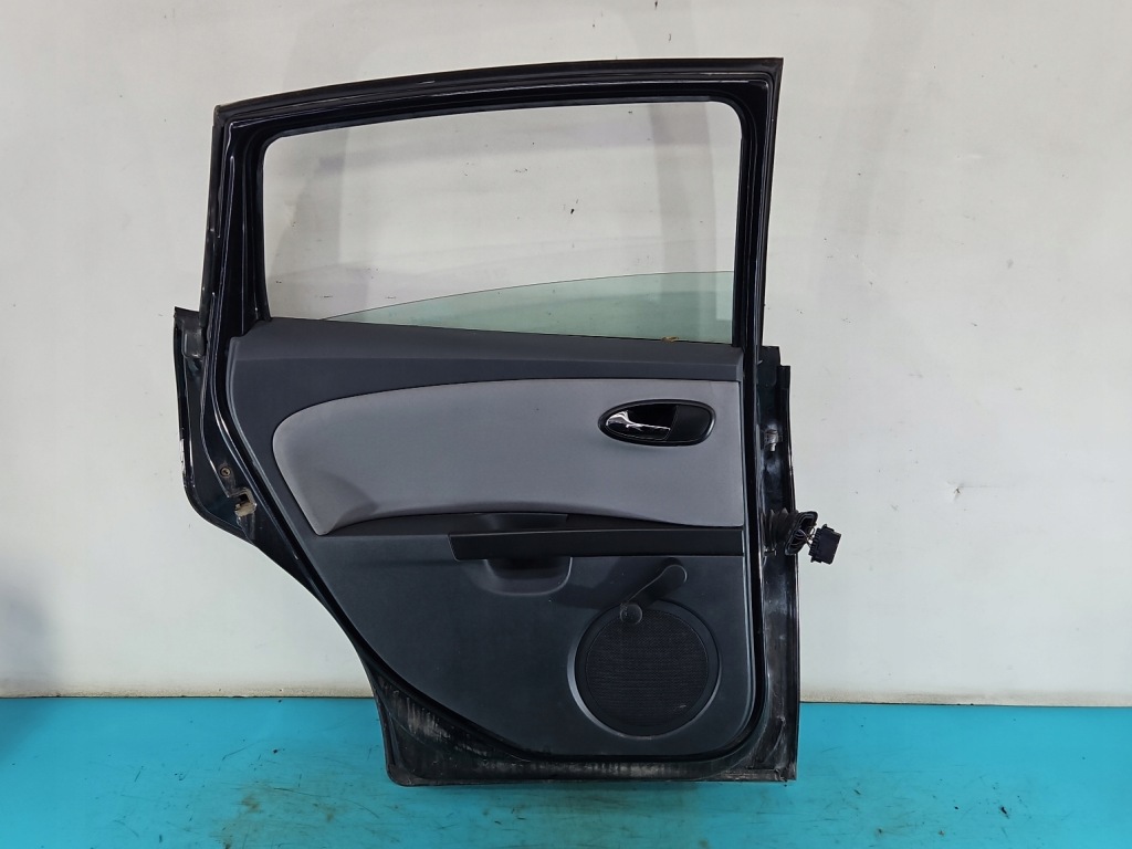 Дверь задняя левое seat leon 2 2 5d чёрный lc9z Киев