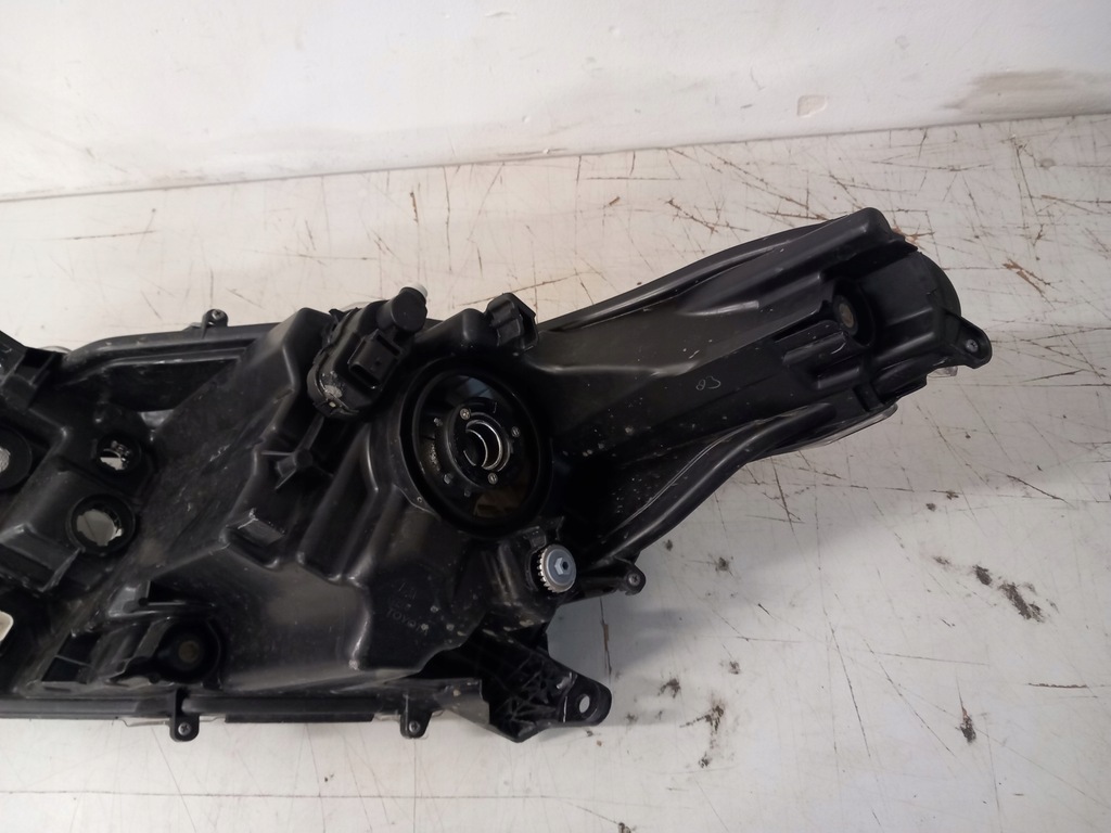 фото №6, Фара лампа правый перед toyota yaris iv