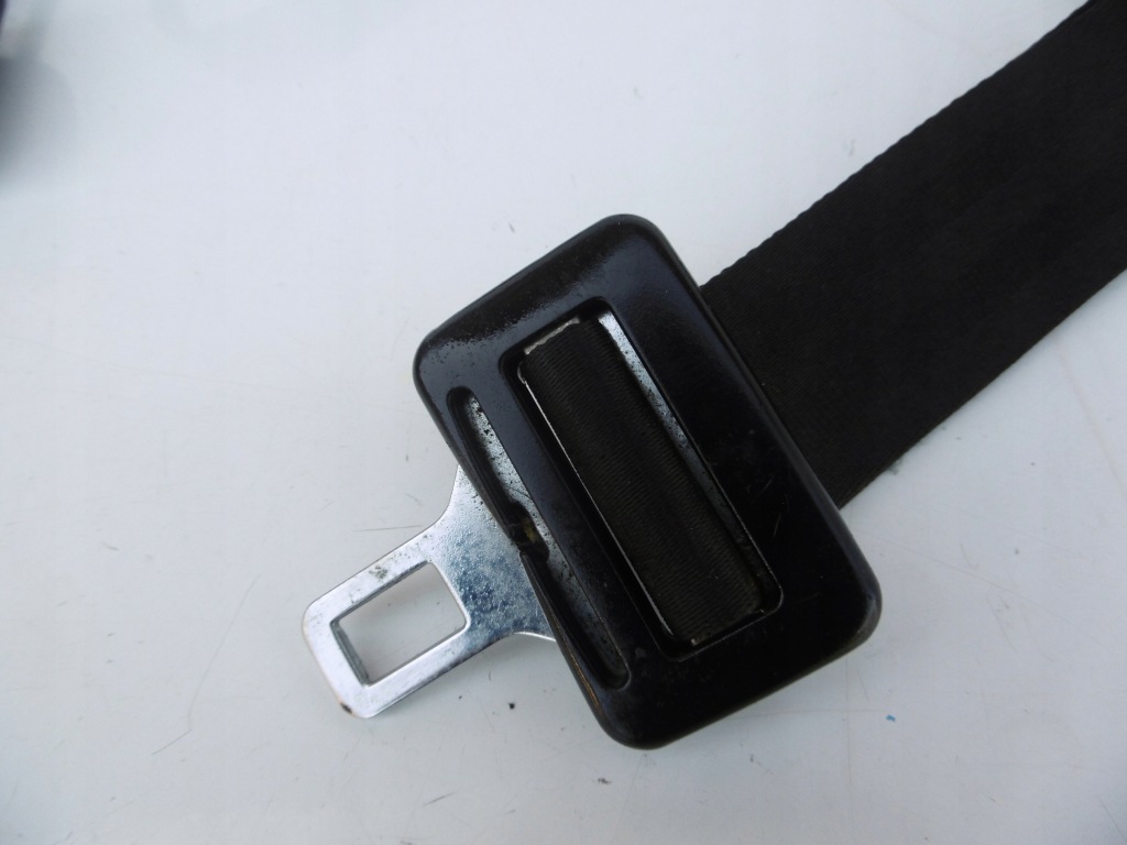 фото №4, Pas безопасности клипса поперечина задняя vw passat b4