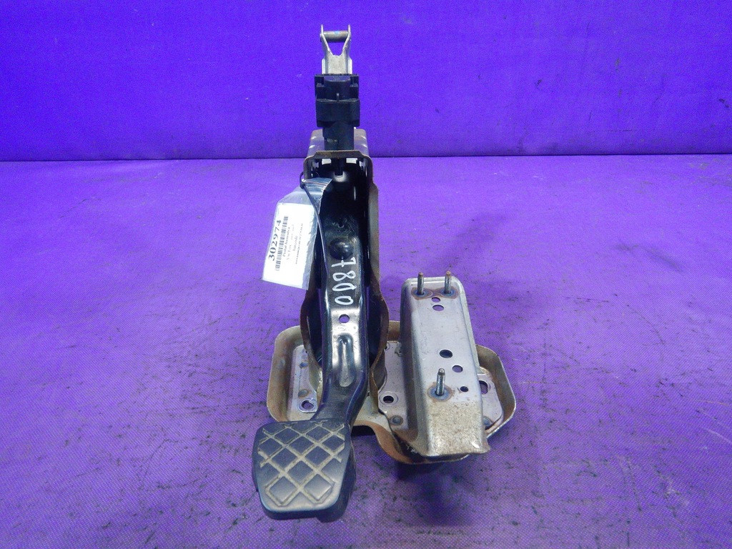 фото №5, Vw fox 03-07 1.2 педаль тормоза 6q1721058q