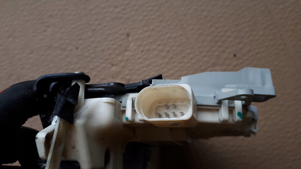 фото №7, S4 b8 a4 замок дверь левый перед 6pin a5 q5 a6