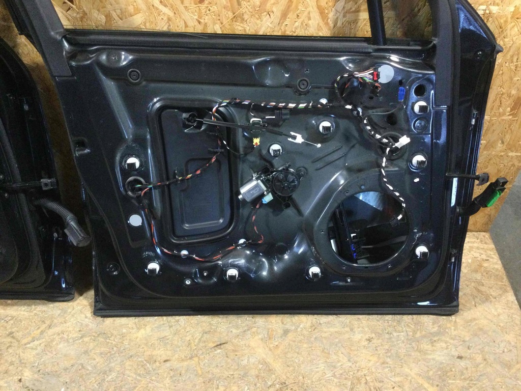 фото №13, Porsche macan gts двері задні ліва задня 95b833021grv 95b833311a