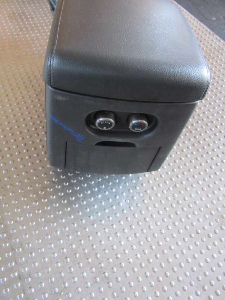 фото №9, Nissan pathfinder r51 туннель средний подлокотник eu