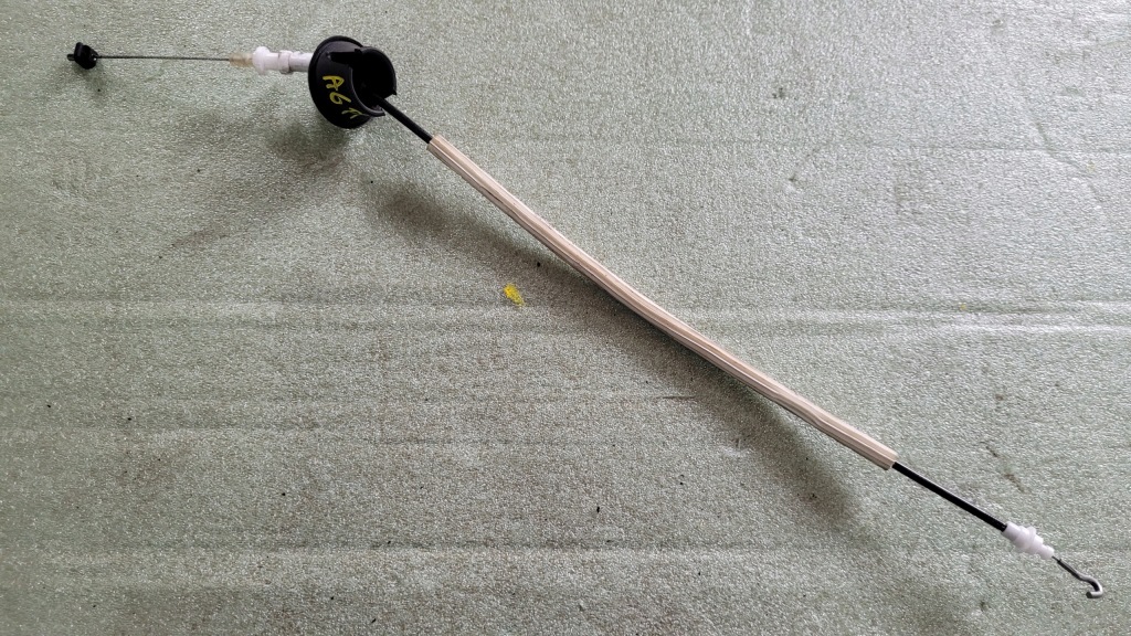 фото №1, Audi a6 c6 трос тягa замка правий перед