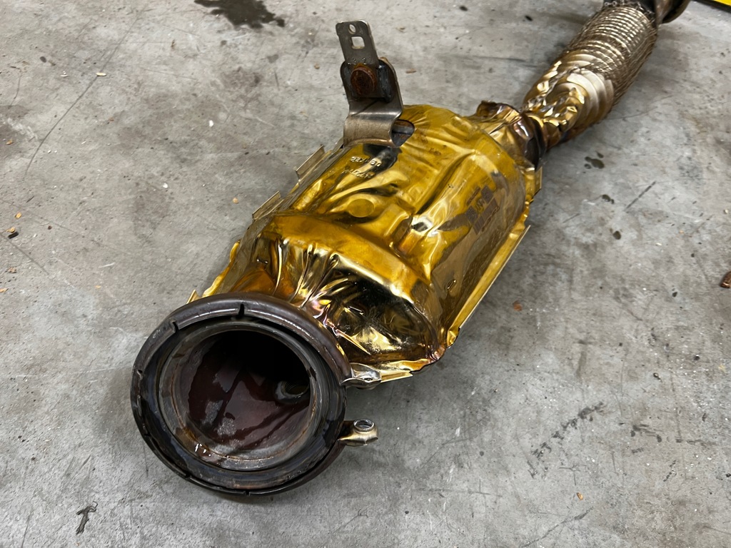 фото №8, Катализатор ford escape mk4 1.5 eb