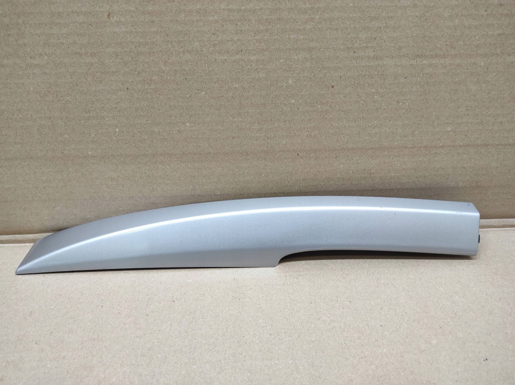 Купити Заглушка накладка рейлінг ліва перед renault laguna 3 універсал