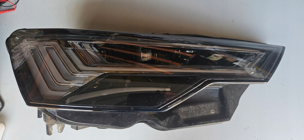 фото №1, Kompletny правий matrix audi a6 c8 4k0941036 ideał