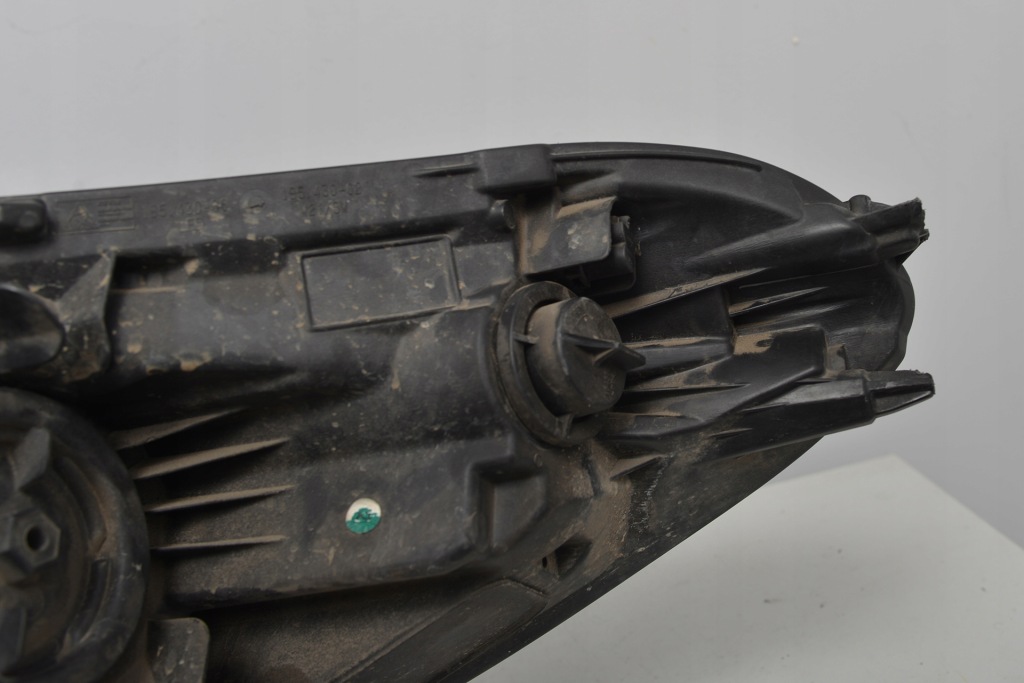 Opel corsa e правая лампа перед 13381336 в Украине