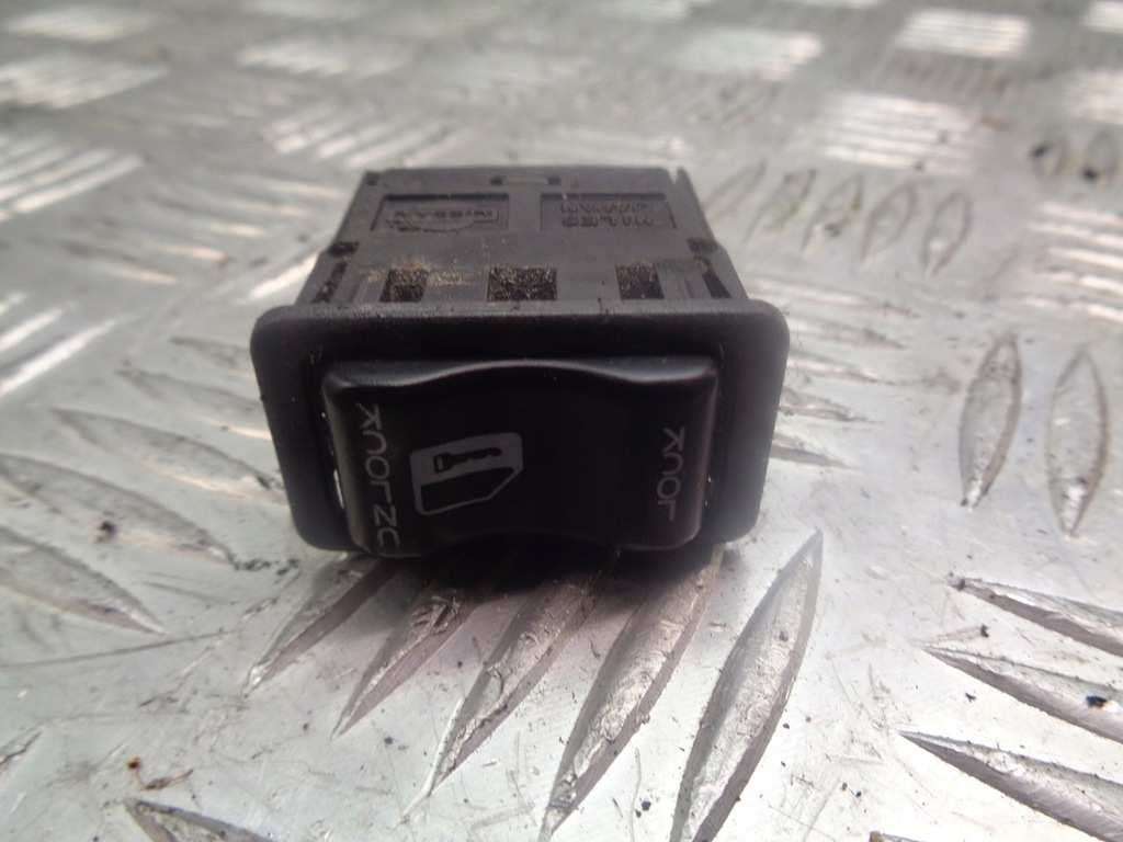 фото №1, Кнопка перемикач nissan primera p12