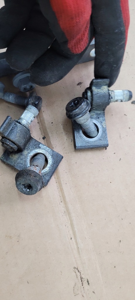 фото №6, A6 c7 4g s6 петля петли дверь левая левый задняя задние lz7s