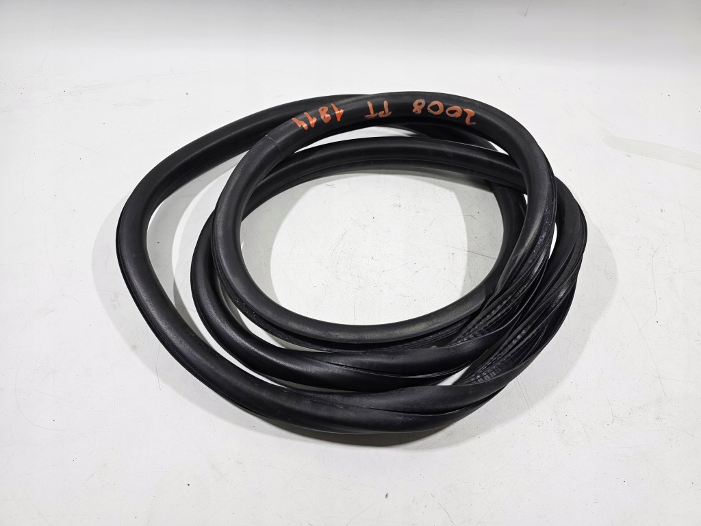 фото №1, Прокладка дверь правый задняя peugeot 2o08 i #1815