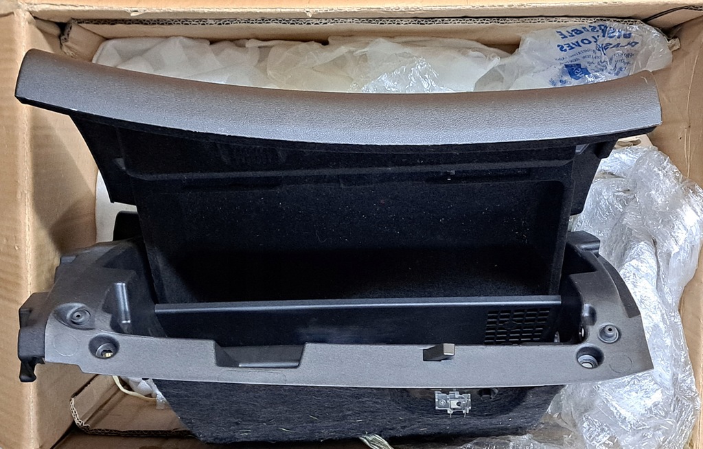 фото №8, Opel insignia a бардачок пасажира захист 13308554 13308550