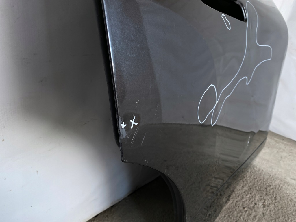 Bmw ix i20 дверей задні праве  poznań ==giełda== Недорого