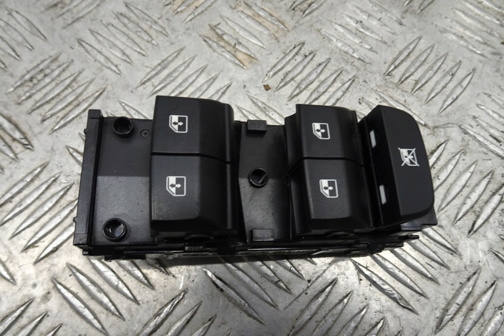 фото №1, Kia xceed x-ceed ceed iii переключатель панель кнопка окон