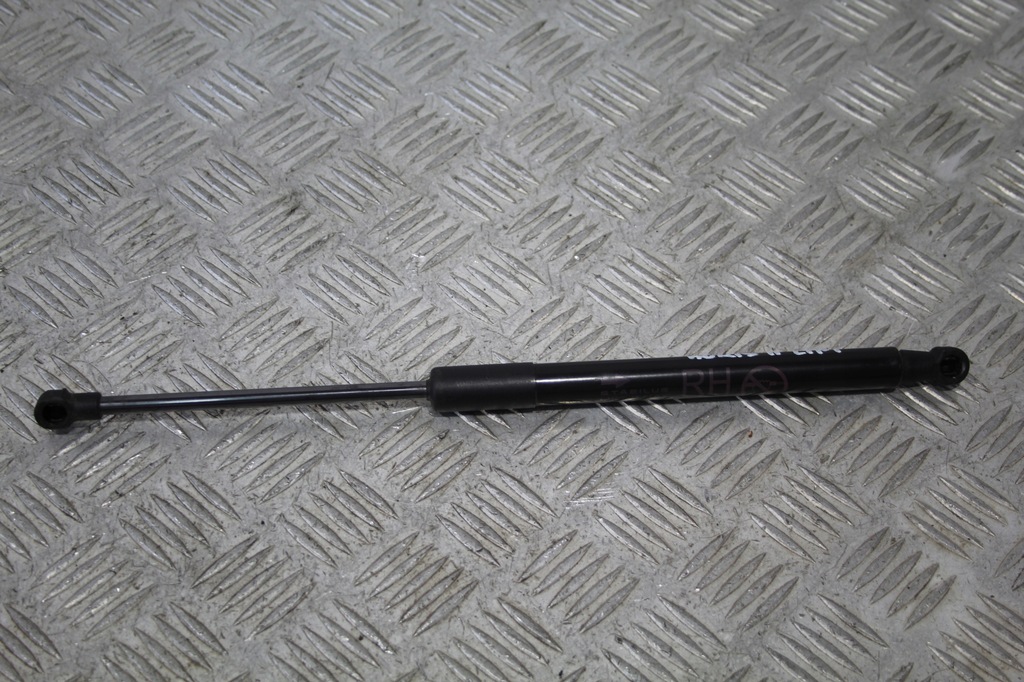 фото №1, Привід кришки toyota auris ii lift 68950-02180