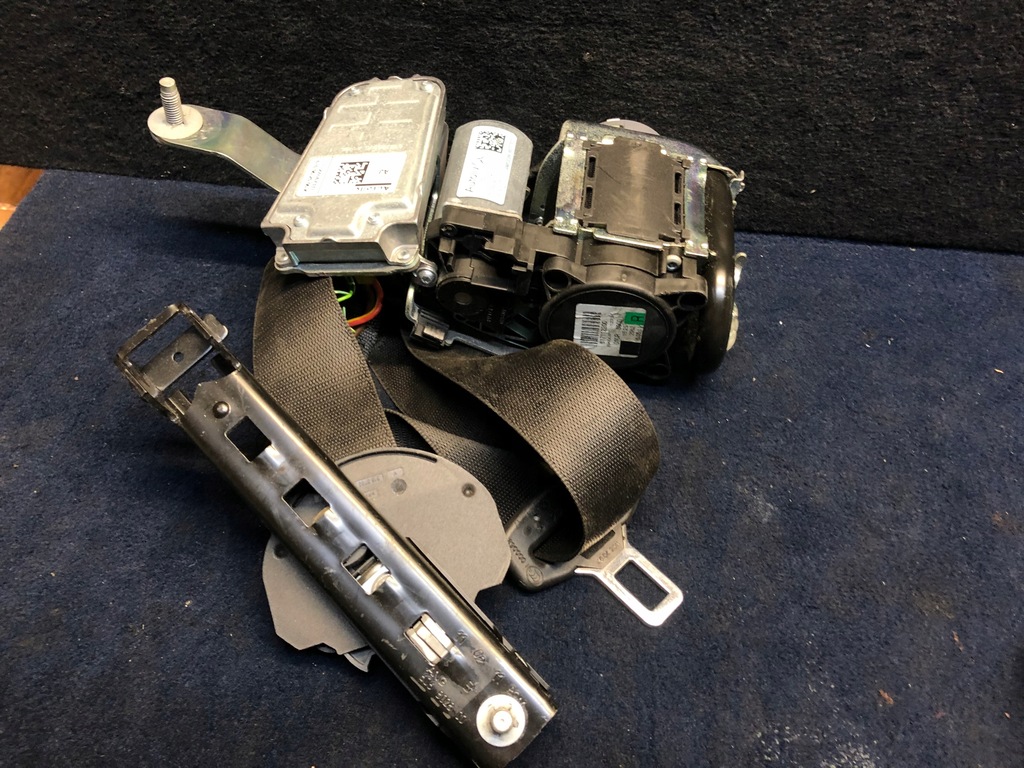 фото №1, Mercedes-benz w212 pas безпеки a2128607685