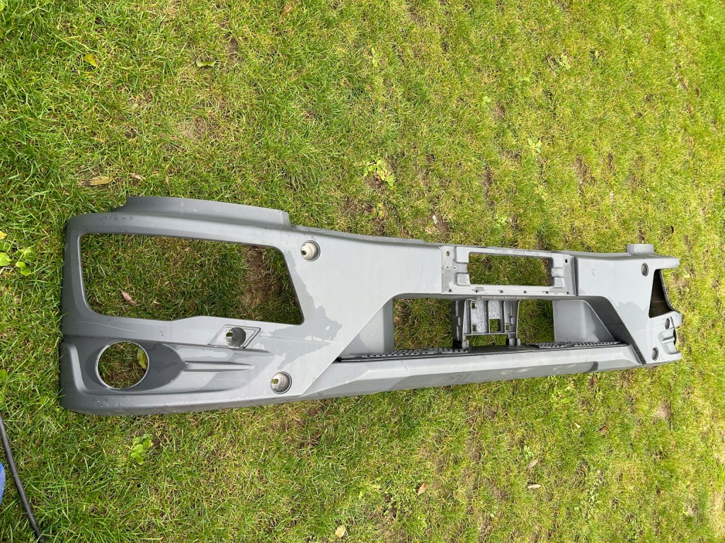 Купити Бампер передній man tgl tgm 81416140109 euro 6