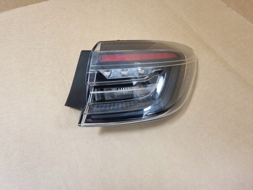 фото №1, Renault clio v lift лампа задня права правий задня 265502066r