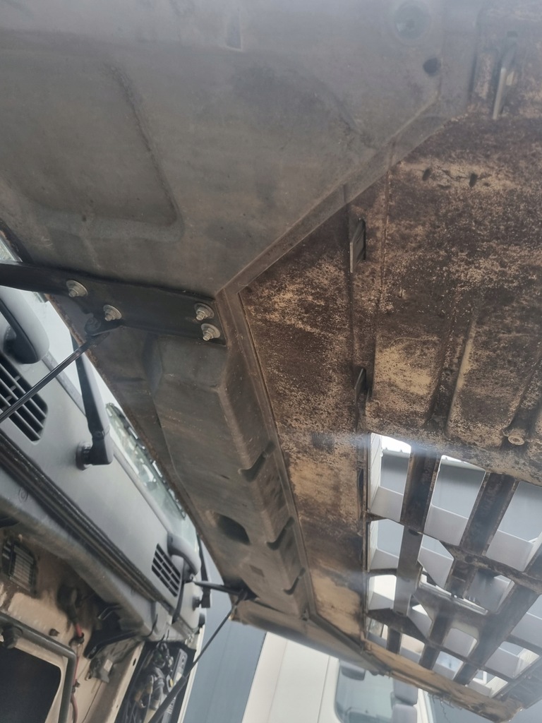 фото №12, Капот передня перед решітка радіатора volvo fh 12 13