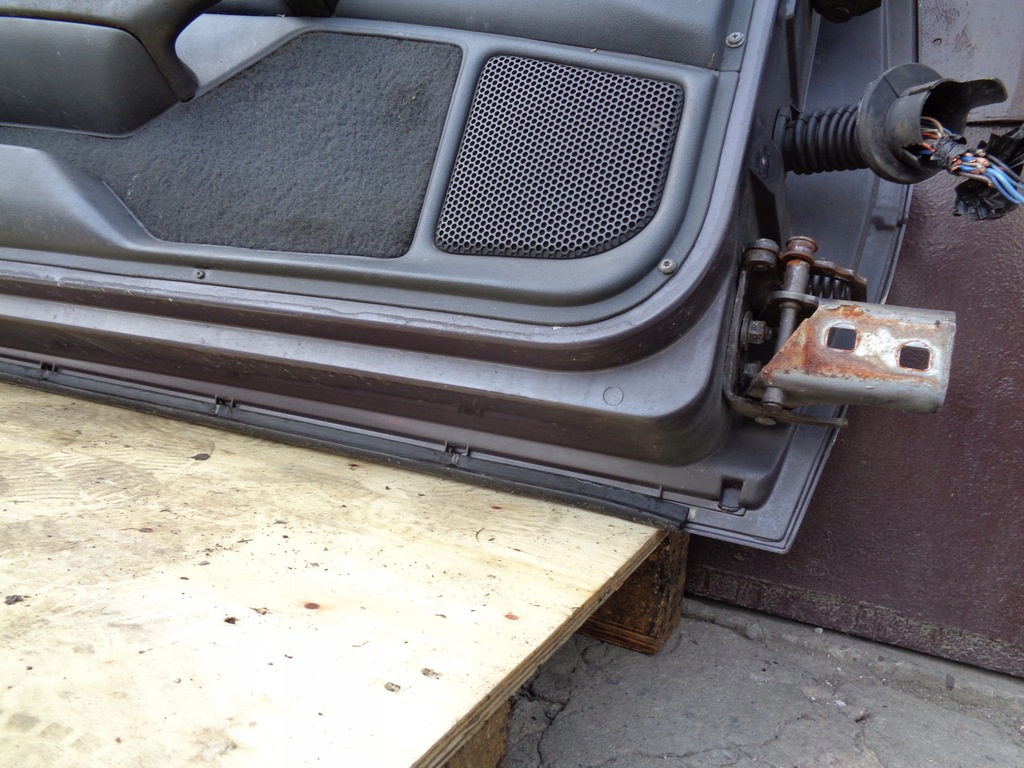 фото №10, Двері ліва повний chevrolet camaro 4 iv 1992-