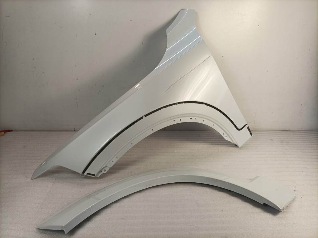 фото №1, Volvo xc90 ii левая накладка молдинг крыла перед