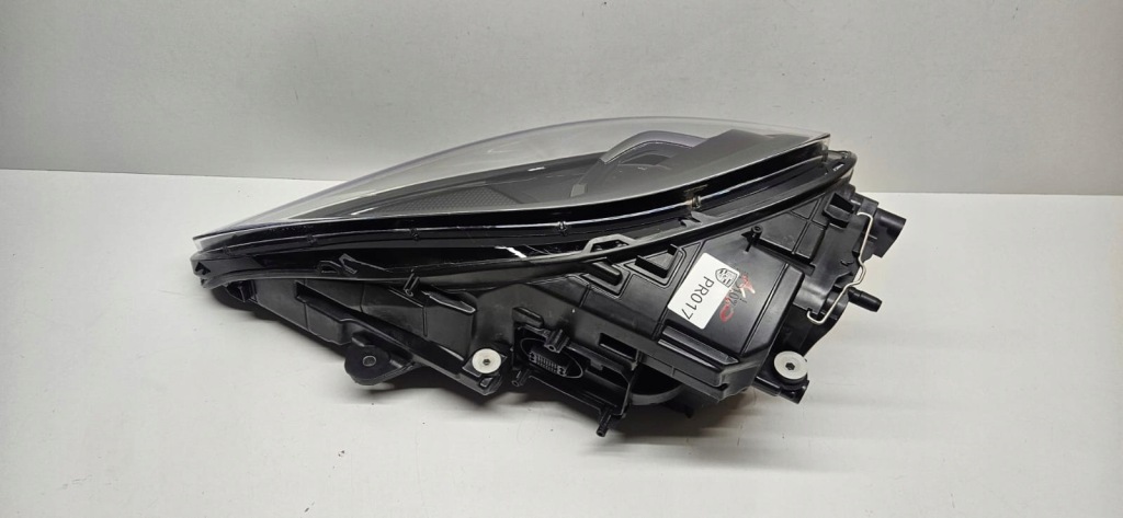 Porsche macan 95b рестайлинг  фара full led правый фара тонированная 95b941010h Цена