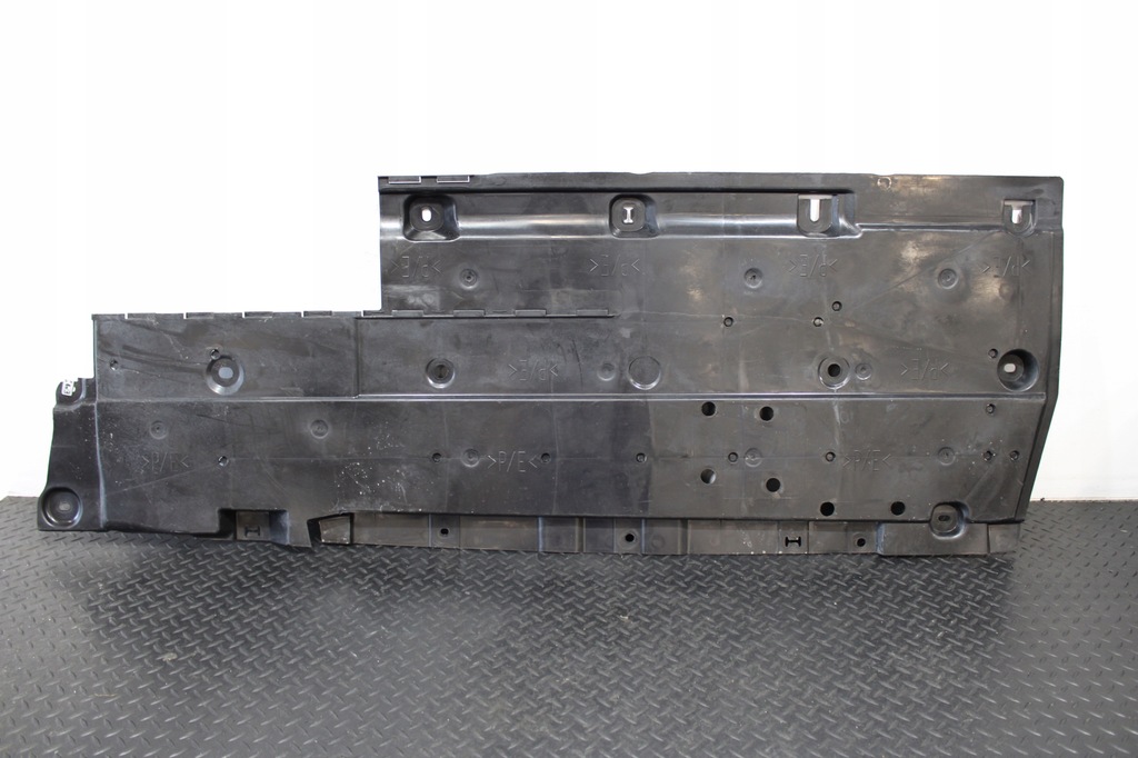 фото №1, Плита защита подвеска левая renault clio v 5 lift 748153909r