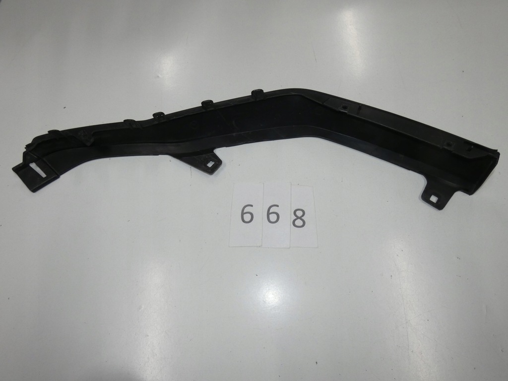 фото №12, Накладка-спойлер бампера передний правый lexus rx 668.