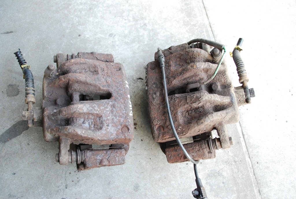 фото №1, Discovery iii 3 супорт гальмівний l / p перед