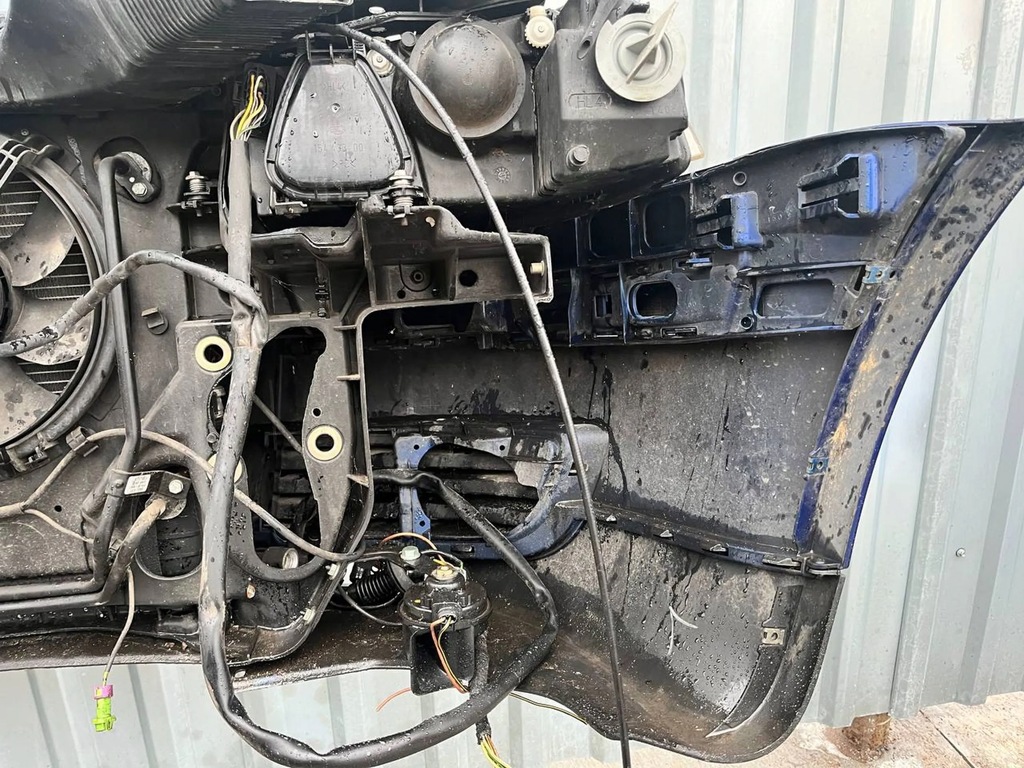 фото №8, Перед kompletny nouscut volkswagen passat b5.5 2003 3bg