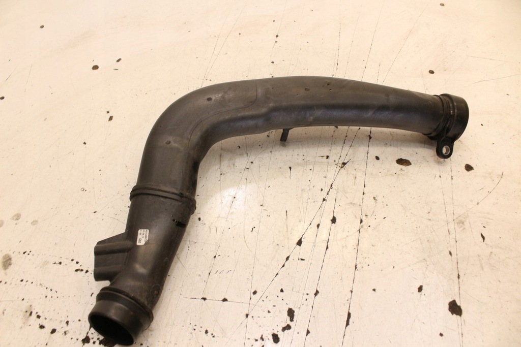 фото №4, Труба воздуха 6510901737 mercedes w176 1.8 cdi